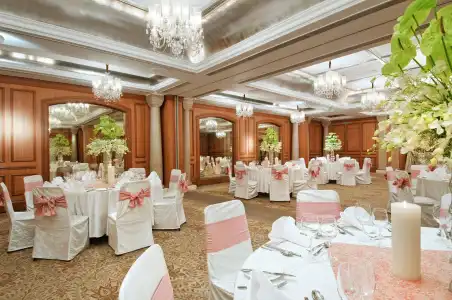 Hilton Mumbai International Airport - 16