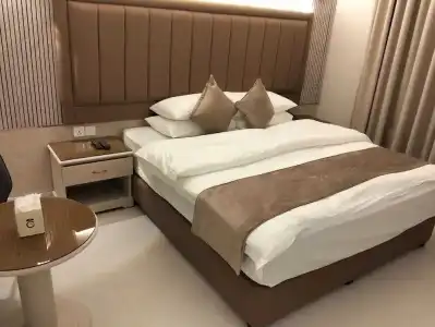 Captain's - 34