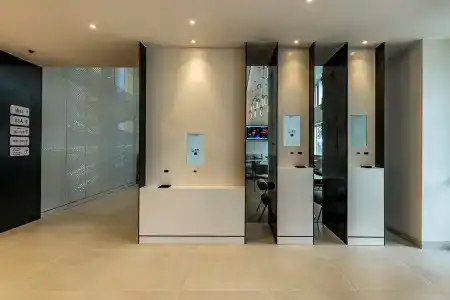 Yotel - 37