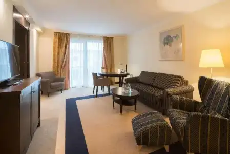 Best Western Premier Castanea Resort - 40