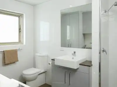 Baileys Serviced Apartments - 8