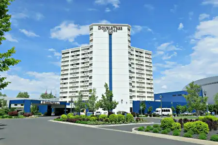 DoubleTree by Hilton Spokane City Center - 26