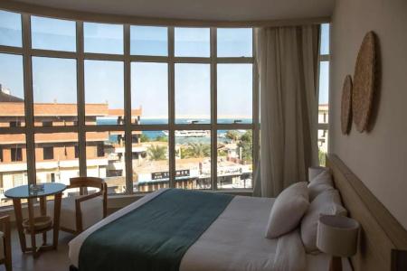 Redcon Suites - 134