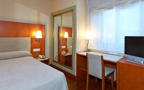 iStay by NH Zaragoza Sport - 52