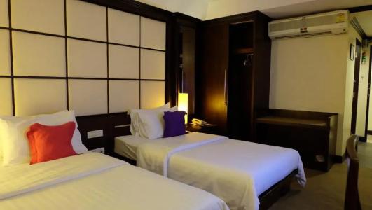 Grand Business Inn - 100