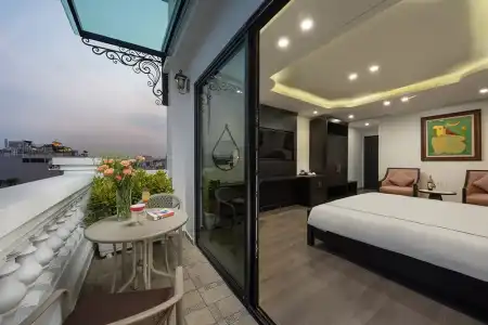 Sq Hang Gai & Spa - 147