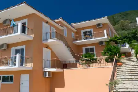 San Lazzaro Apartments - 0