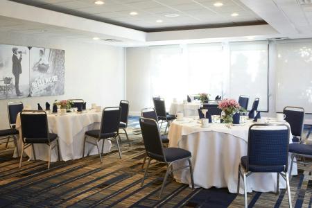 Four Points by Sheraton Los Angeles Westside - 24