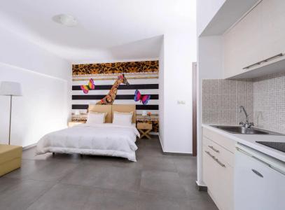 Angela Studios & Apartments - 4