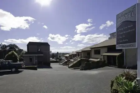 Lake Point Motel - 13