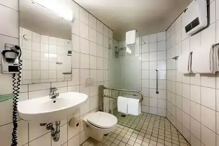 B&B Düsseldorf-Hbf - 61