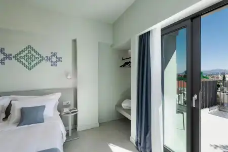 Arkadi - 4