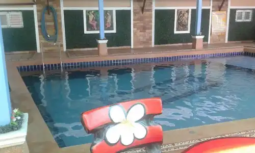 Sara Boutique Pool Resort - 11