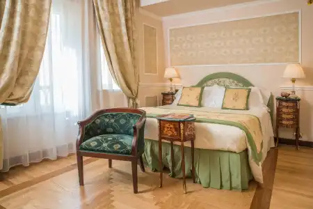 Bernini Palace - 6