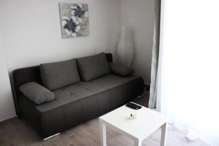 Corner - 80