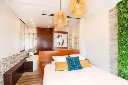 Best Western Plus La Rade - 89