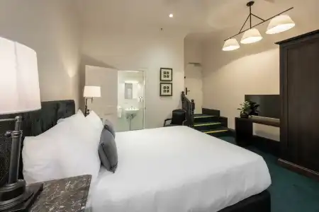 The Russell Boutique - 38