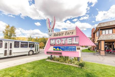 Rabbit Ears Motel - 7
