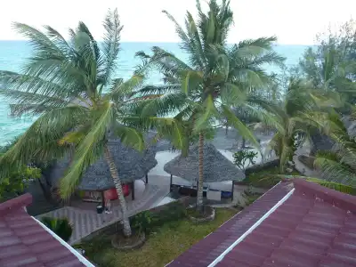 Mnarani Beach Cottages - 8