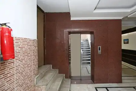 Riya Palace - Idgah Railway Station Agra - 10