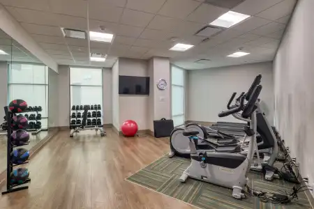 Holiday Inn Express & Suites Charlotte - South End by IHG - 38