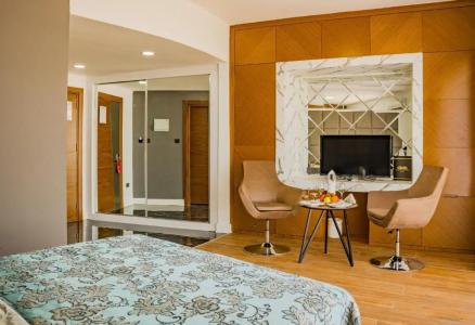 Novel Centre Point - 32