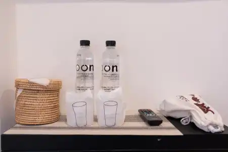 Oon Poshtel - 61