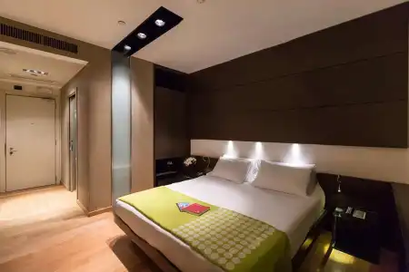 Best Western Plus The Hub - 54