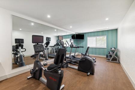 Holiday Inn Express & Suites Mountain View Silicon Valley by IHG - 30