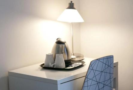 Hostal Live Barcelona - 22