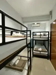 BB House Budget & Boutique - 18