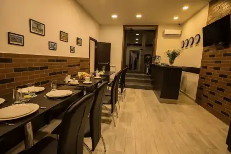 5 Rooms Mini-& Tours - 11