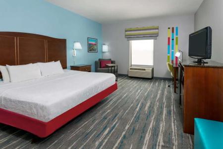 Hampton Inn & Suites Winston-Salem/University Area, NC - 51