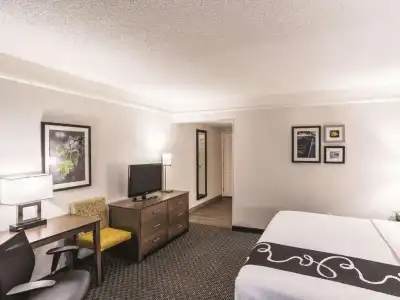 La Quinta Inn & Suites Flagstaff - 31