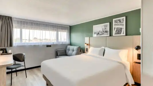 Campanile NATURE - Montpellier Sud - 42