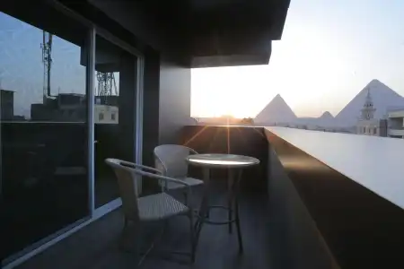 Pyramid Edge & Exclusive Pyramids View Rooftop - 5