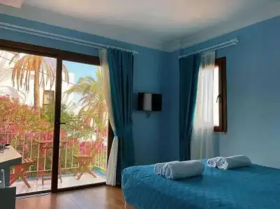 Marquis Blue - 37
