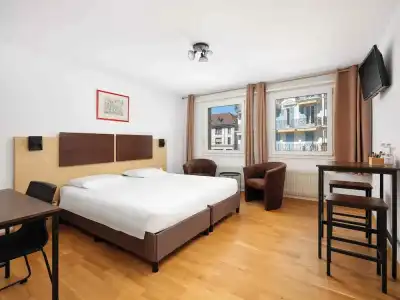 Hôtel Bon Port - 45
