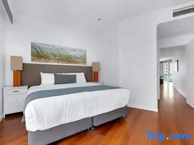 Pacific Views Resort - 122