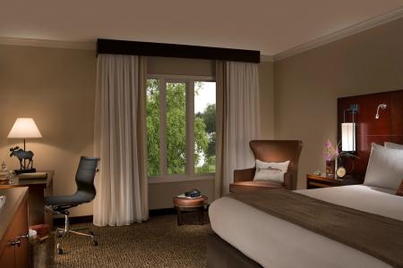 The Lakefront Anchorage - 6