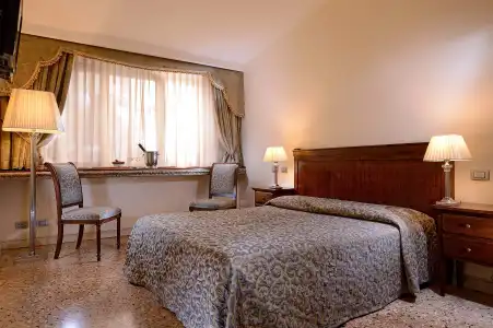 Dell'Opera - 2