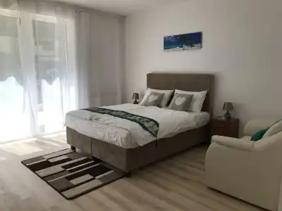 Corvin Rose Apartment - 2