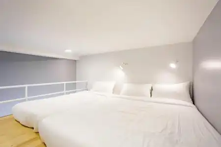 Nornyaowarat Hostel - 44