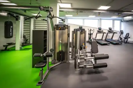 LOGINN Stuttgart Zuffenhausen - 29