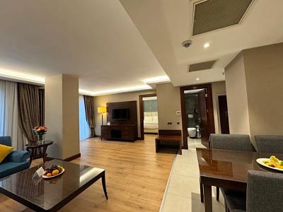 Grand Aras & Suites - 68
