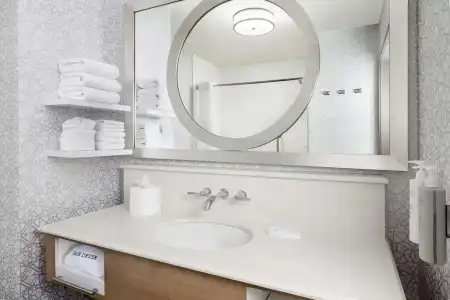 Hampton Inn & Suites Napa - 51