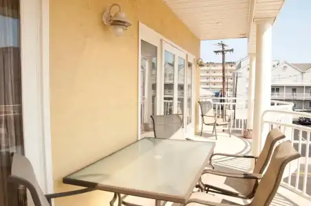 Coliseum Ocean Resort - 52