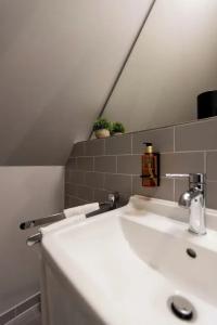 Wertschätzer - Krumme STR - 92