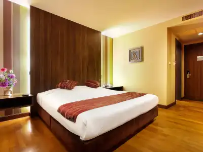 Bally Suite Silom - 1