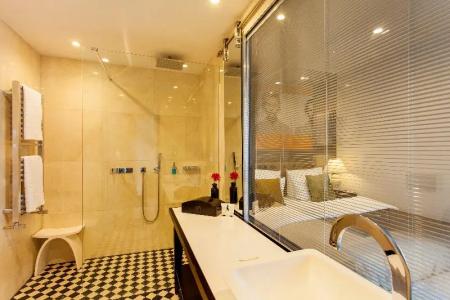 Quentin Boutique - 70